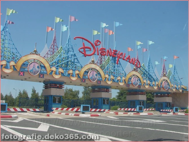 Disneyland Theme Park - Paris monuments